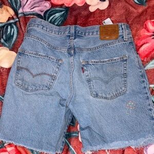 Vintage anniversary Levi’s shorts